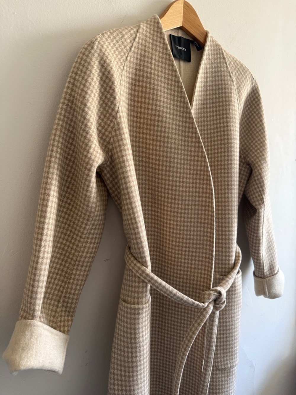 Theory wool & cashmere Beige Houndstooth Belted Robe Coat - Picture 4 of 9